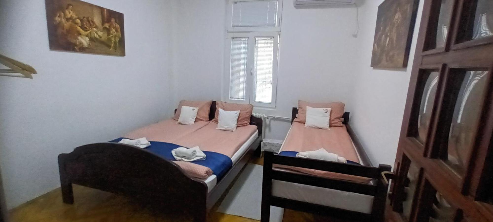 Republica Belgrado Quarto foto