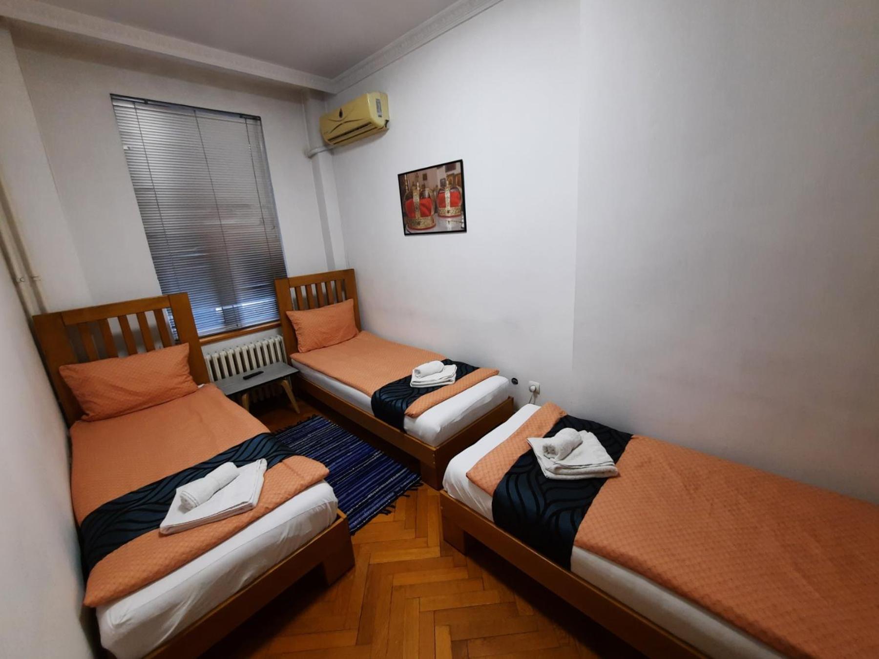 Republica Belgrado Quarto foto