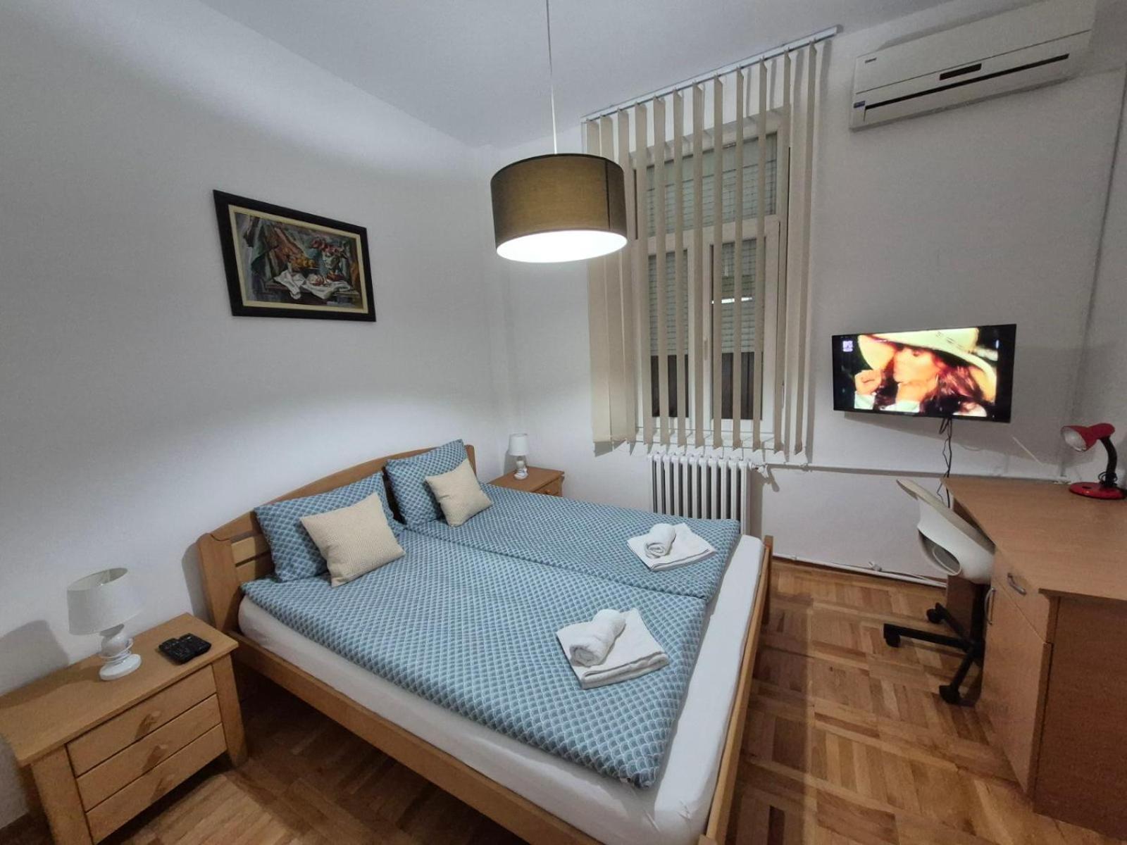 Republica Belgrado Quarto foto