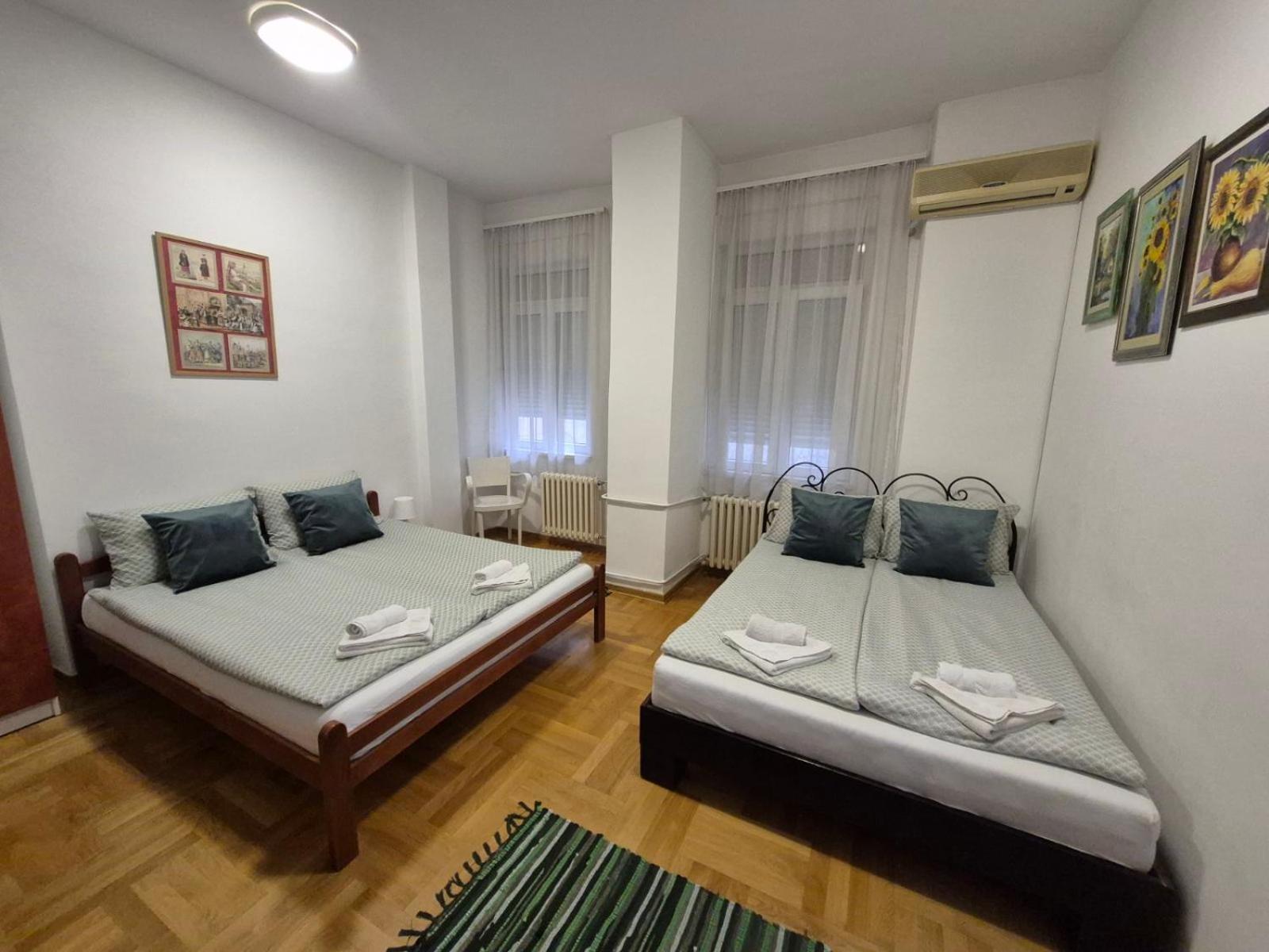 Republica Belgrado Quarto foto